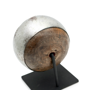 Mounted Lawn Balls