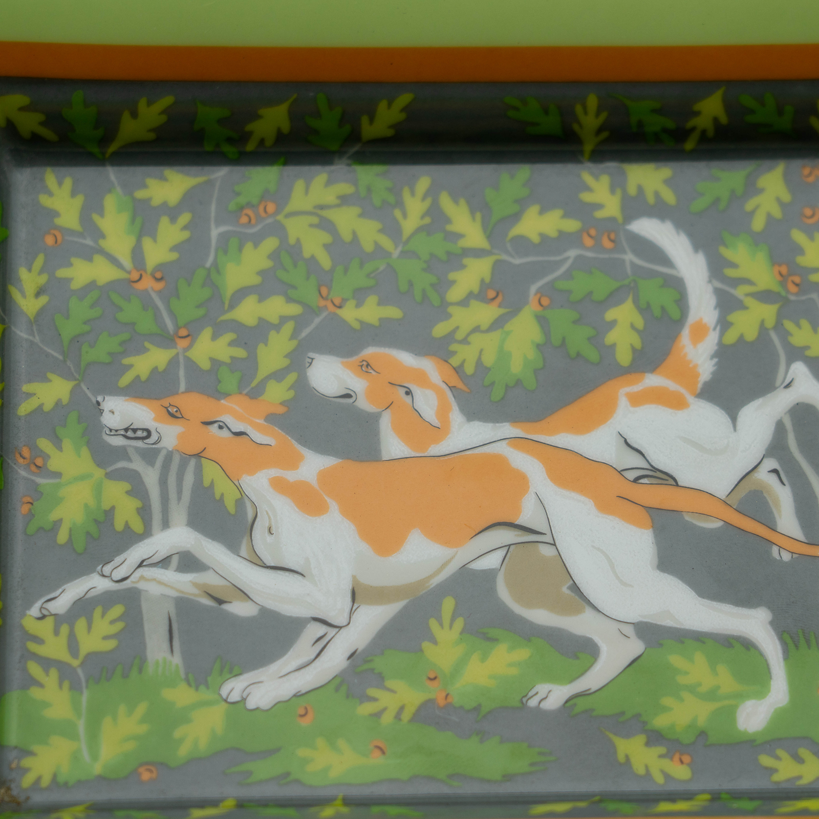 Hermes Ashtray, Running Dogs