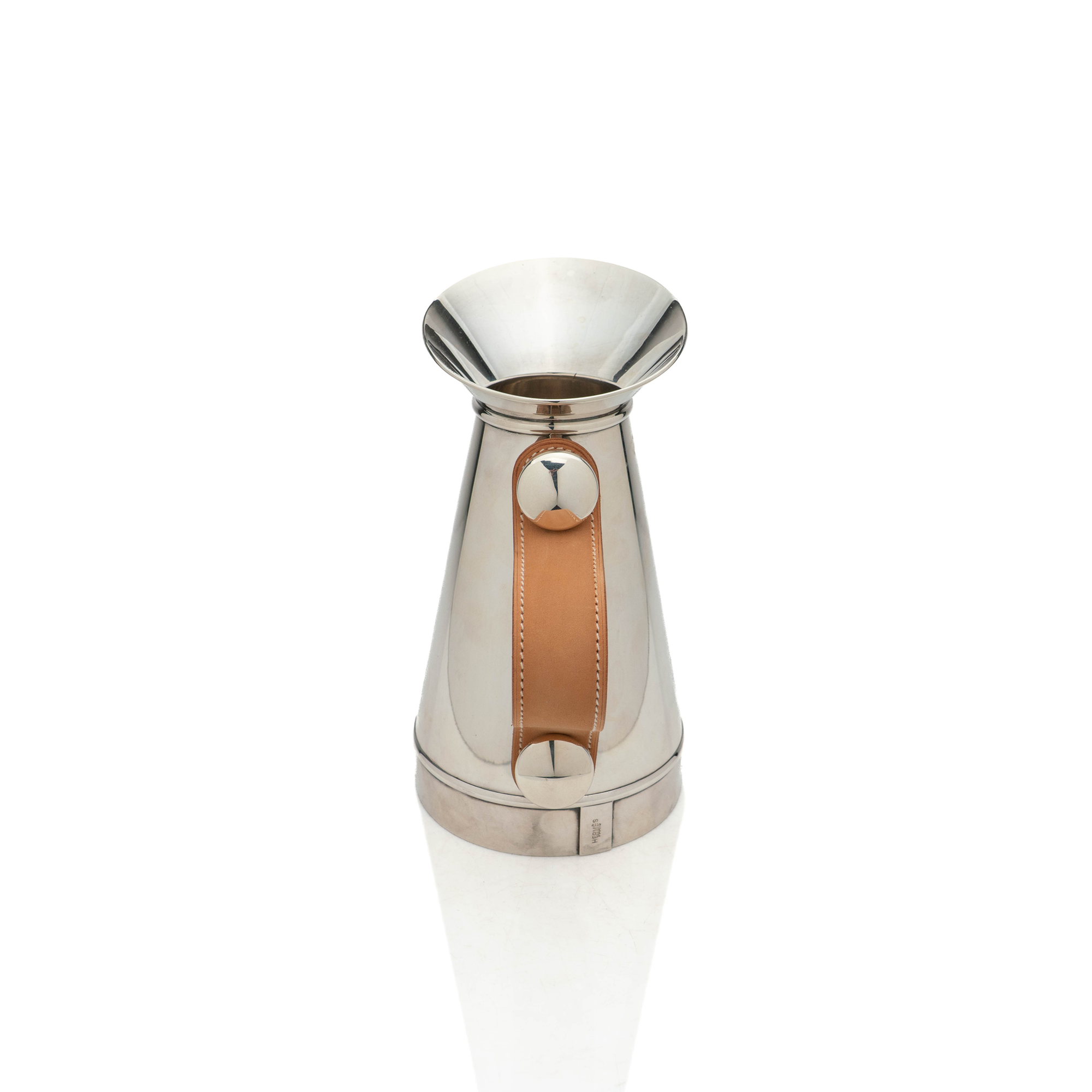 Vintage Luxury - Mantiques Modern