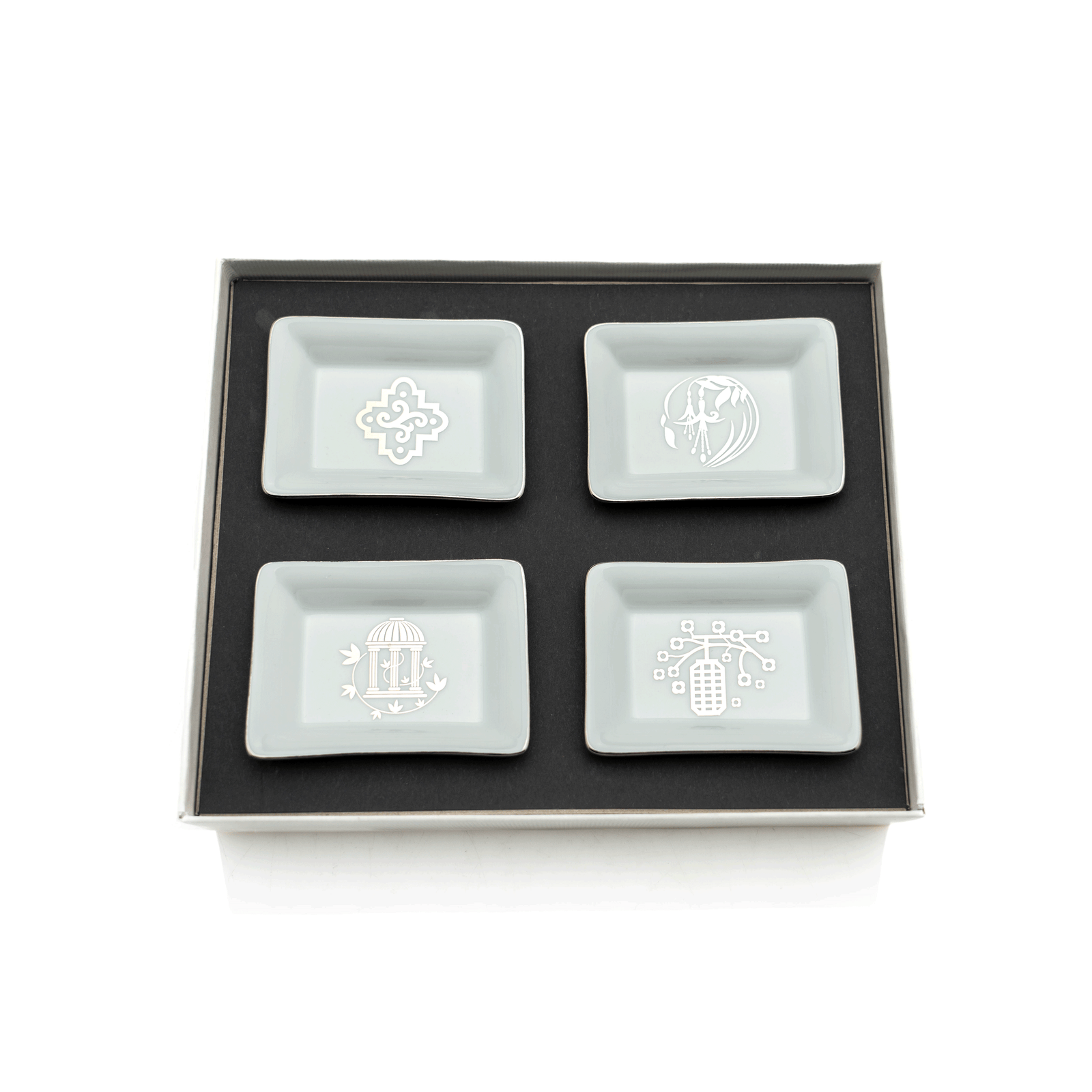 Van Cleef & Arpels Ashtrays