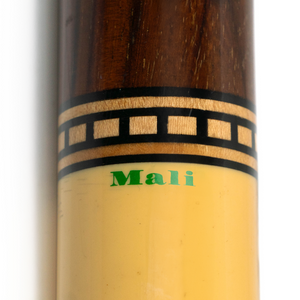 Pool Cue, Mali