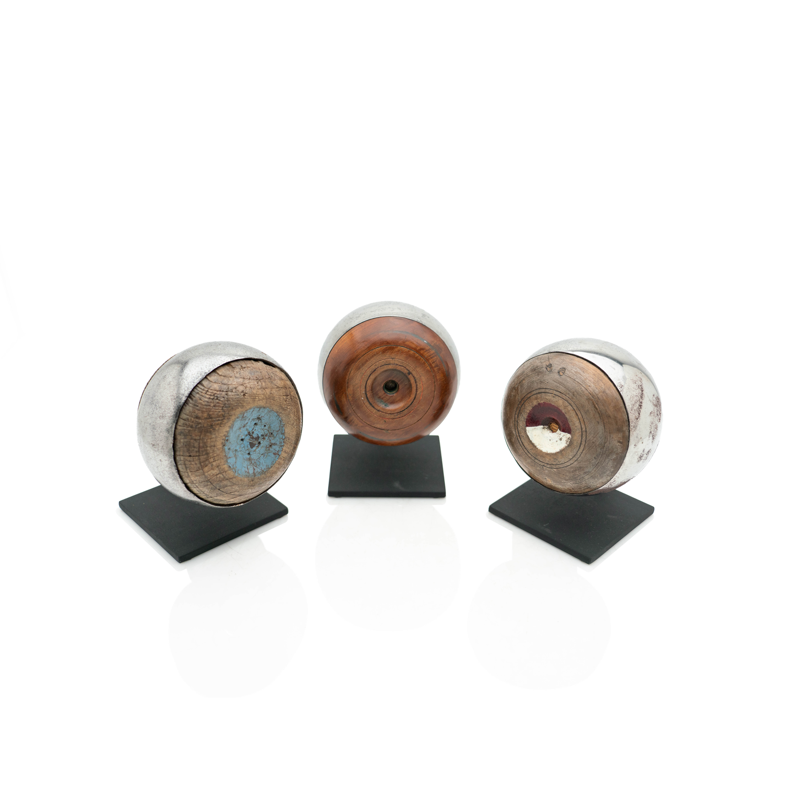 Mounted Lawn Balls