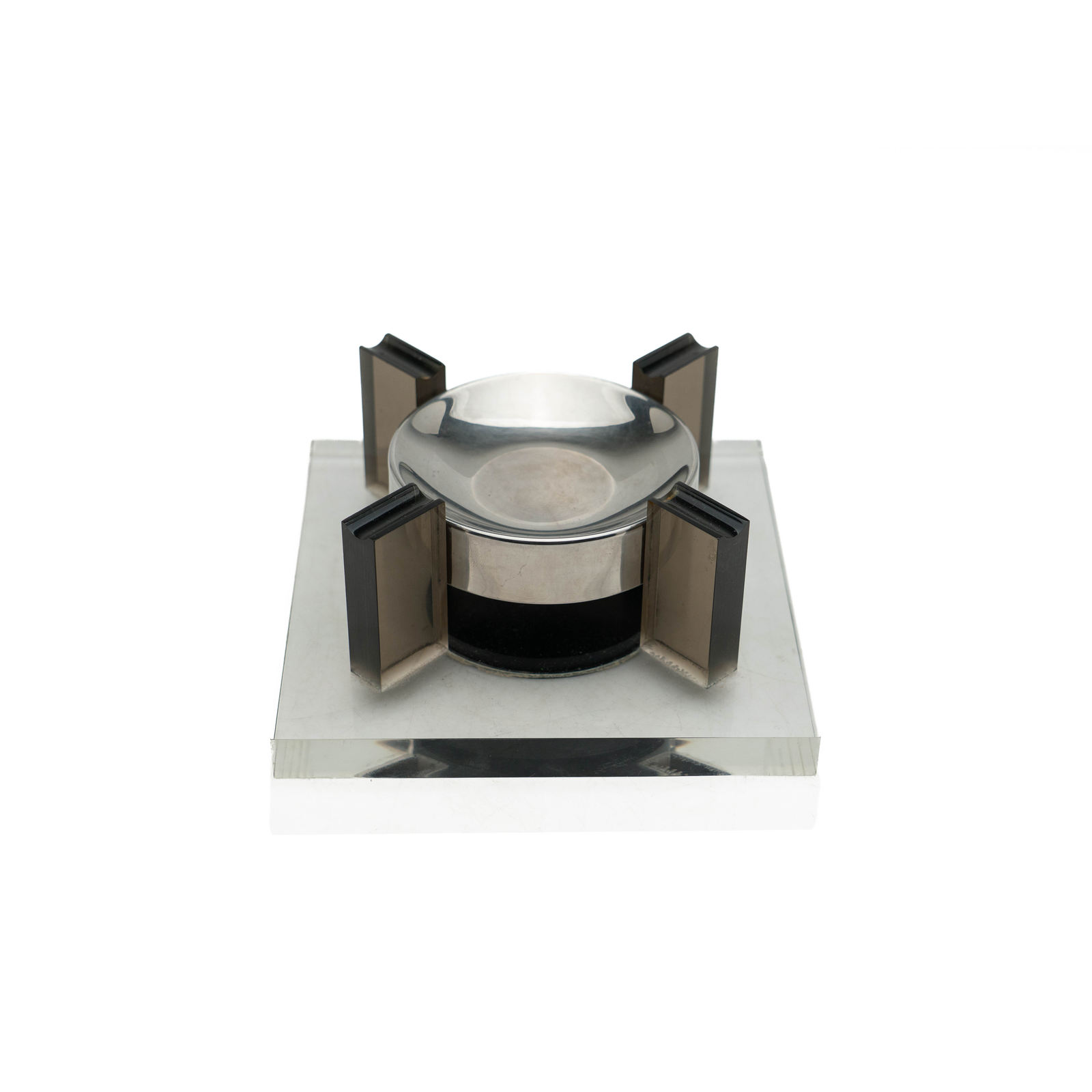 Magnetic Floating Ashtray